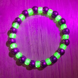 Czech Glass Uranium + Pony Bead Bracelet 💜💚💜